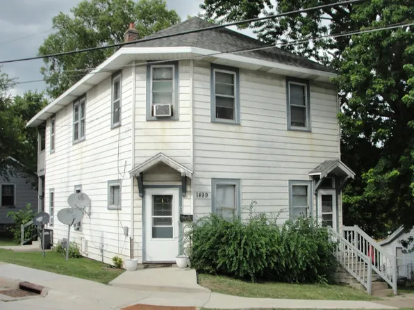 1499 W 3rd St, Dubuque, IA 52001