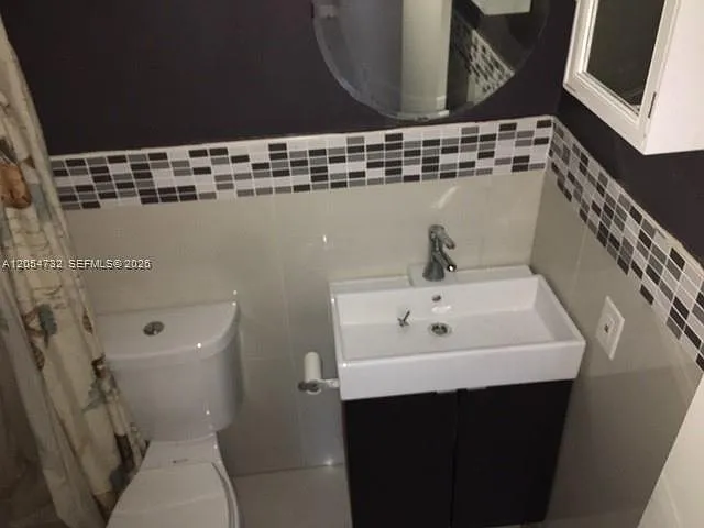 2407 SW 42nd Ave #B — Photo 5