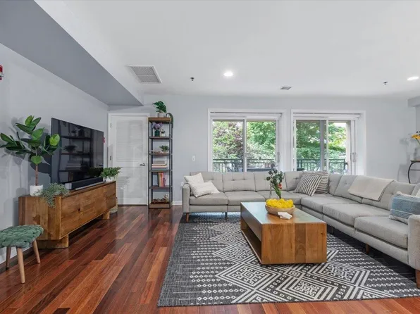650 2nd Street image 1 of 21
