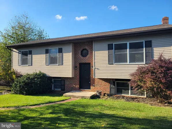 2483 Buchenhorst Rd, State College, PA 16801