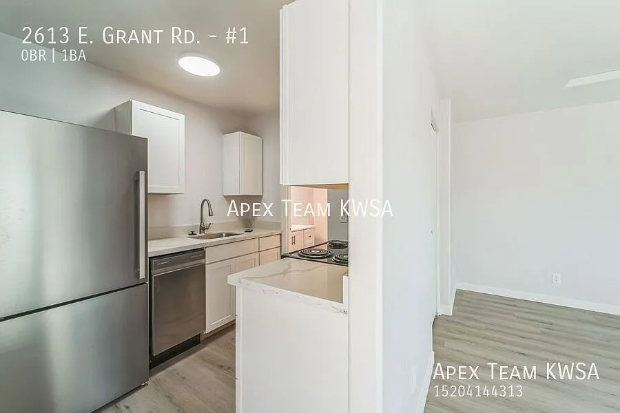 $665-Beautiful Newly Renovated Studio Apartment Available NOW! — Photo 4