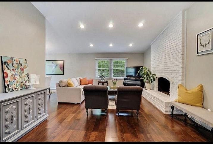 1st image of 4987 Danbury Dr