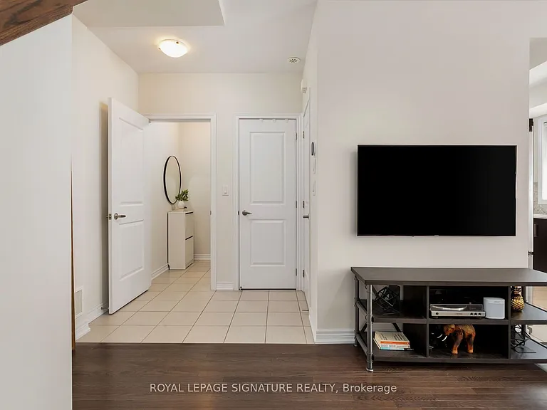 105 Kayla Cres E #18 — Photo 10
