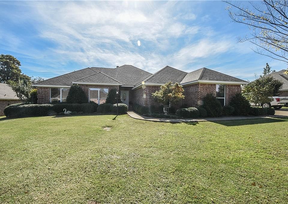 1st image of 6915 Westover Dr