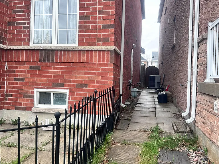 28 W Normandy Dr #2 — Photo 3