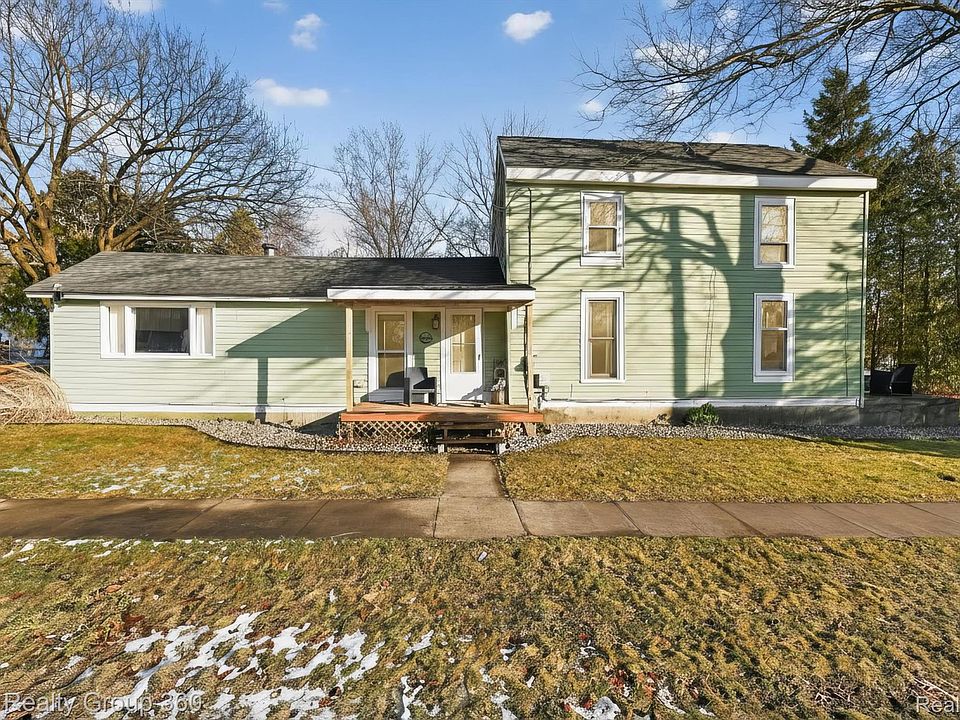 1st image of 622 Factory St