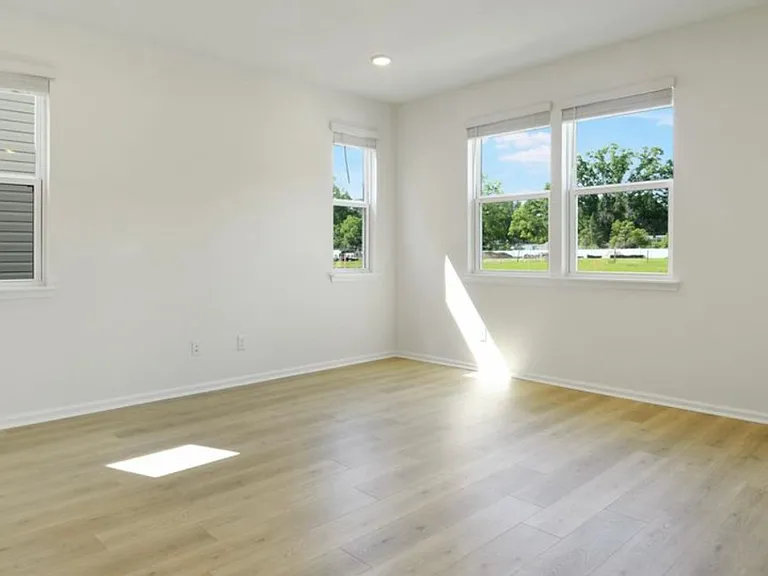 6009 Immortal Ct — Photo 3
