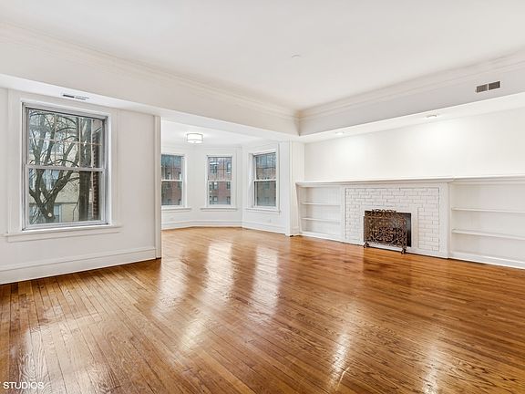 2nd image of 1420 W Elmdale Ave #2W