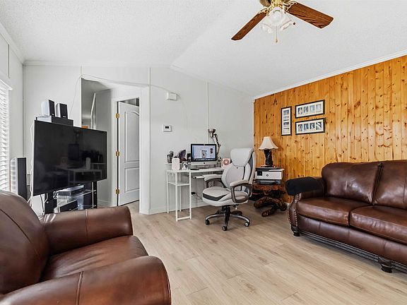 5th image of 5742 Unsworth Rd #74