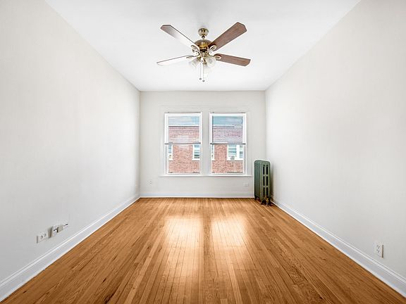 5th image of 4732 N Whipple St #1A