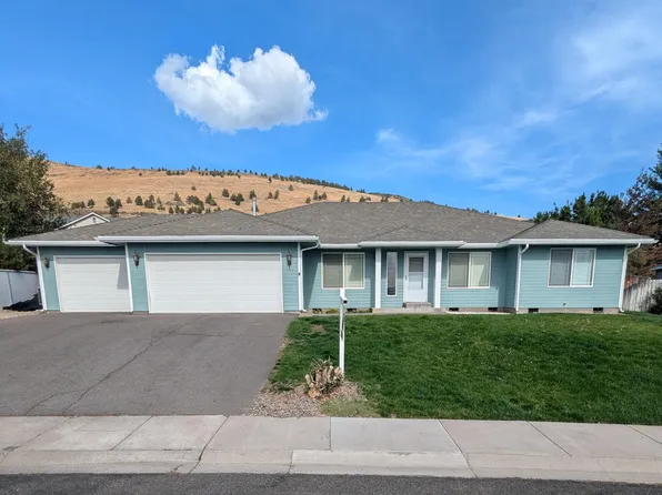 893 Rosemont Ct, Klamath Falls, OR 97603