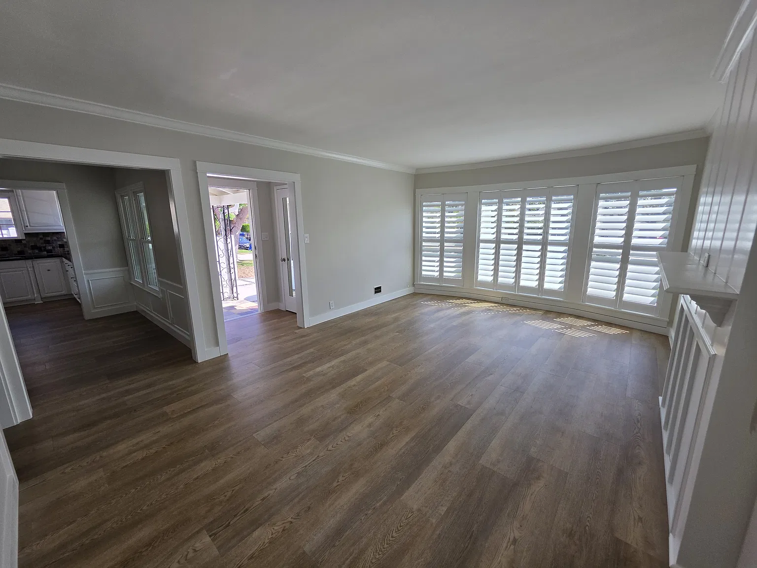 2 bed, 1200 sqft, $4,195 — Photo 2