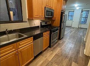 748 9th Ave APT 3, New York, NY 10019