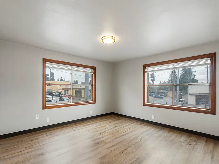 Garfield Street Apartments — Photo 17