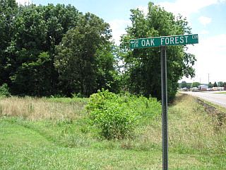 1st image of 211 Oak Forest Cir