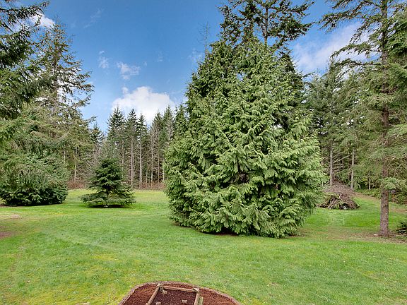 5th image of 20613 Mainland View Pl NE