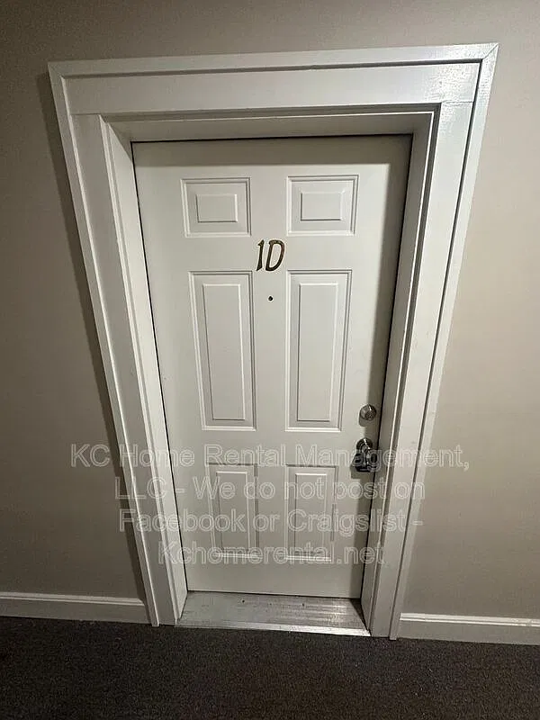 1 bed, 1.0 bath, $695 — Photo 4