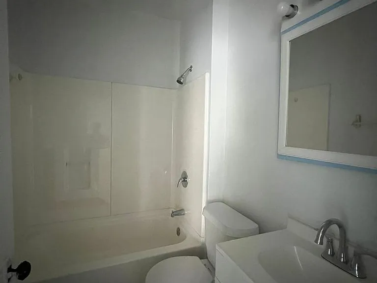 1639 Avalon Rd — Photo 16
