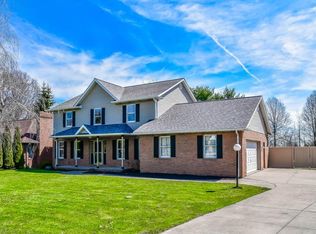 3963 April Dr, Uniontown, OH 44685