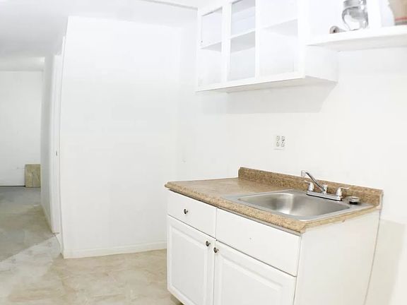 3rd image of 1429 Hicks St #3