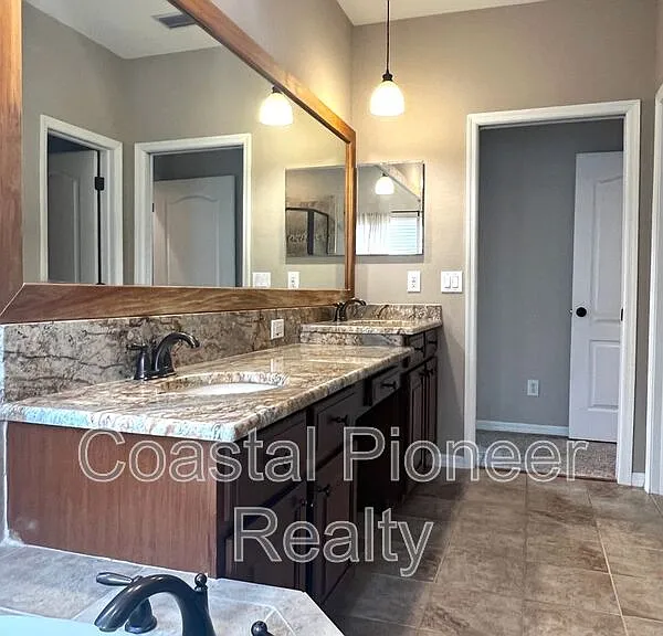 9524 Greenpointe Dr — Photo 44