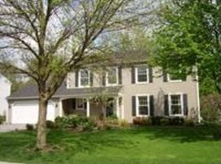 3 Bedford Ln, Geneva, IL 60134
