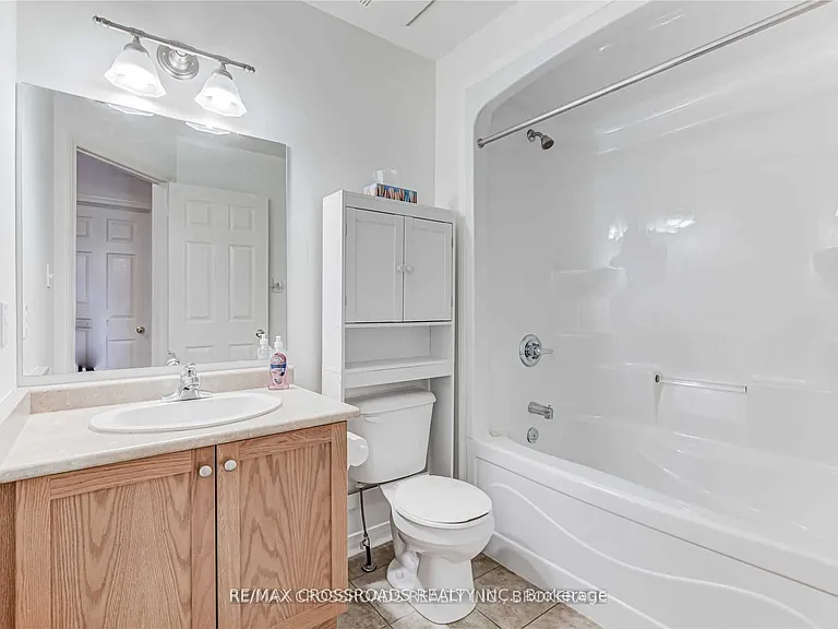 1147 Ormond Dr — Photo 21