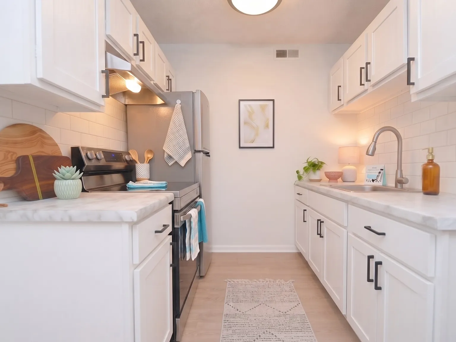 2 bed, 816 sqft, $949 — Photo 4