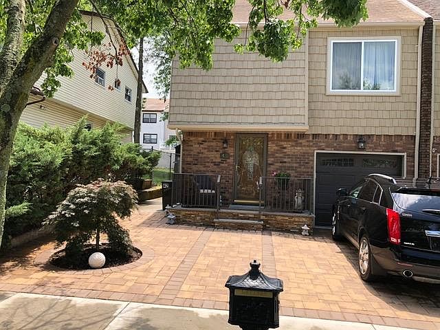 1st image of 42 Ibsen Ave