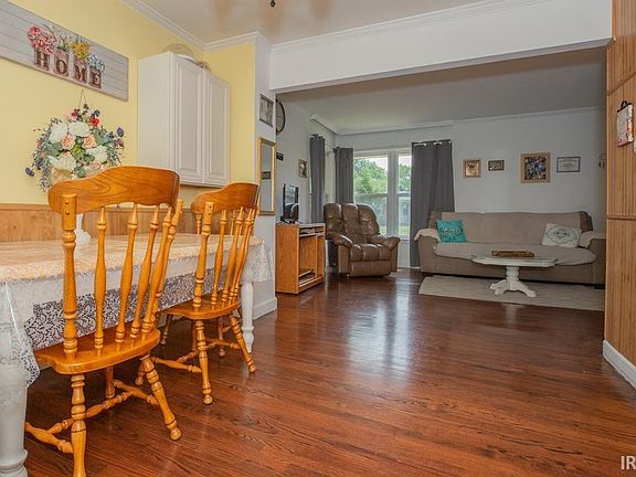 5th image of 1013 S Cullen Ave
