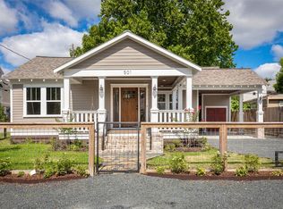 501 Enid St, Houston, TX 77009