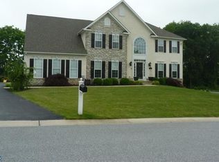 424 Dartmouth Ln, West Grove, PA 19390