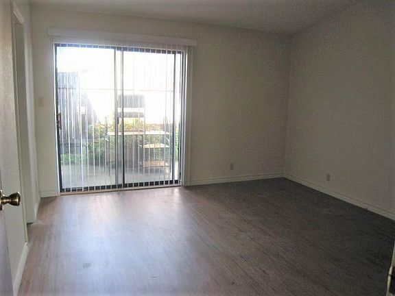 3rd image of 917 S Church St APT B