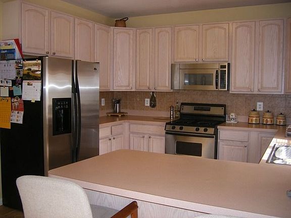 Kitchen Alternate View