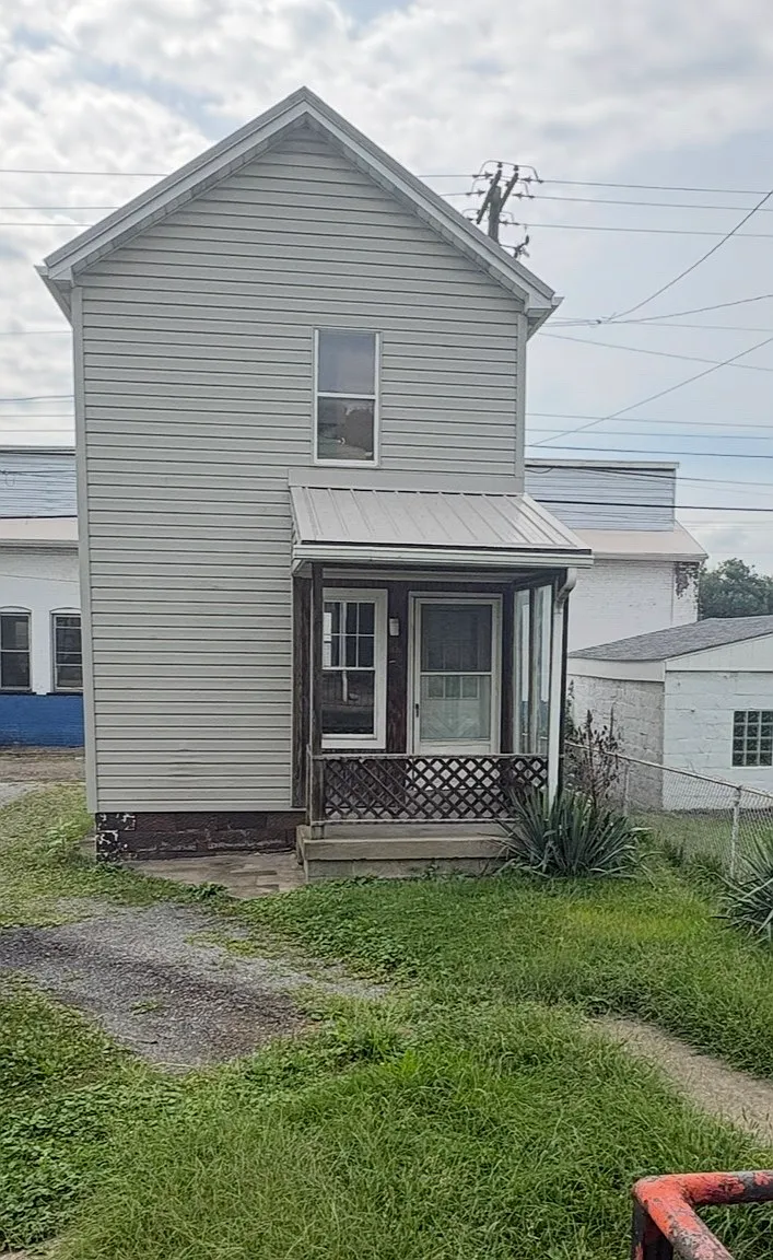 2 bed, 1050 sqft, $1,450 — Photo 1