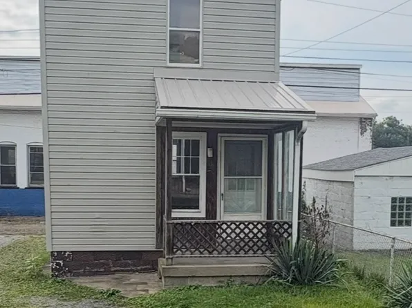 361 W 7th Ave, Tarentum, PA 15084