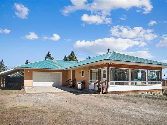 2nd image of 1876 Horseshoe Lake Rd