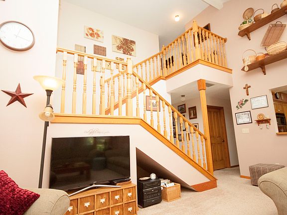 5th image of 3472 Parkland St