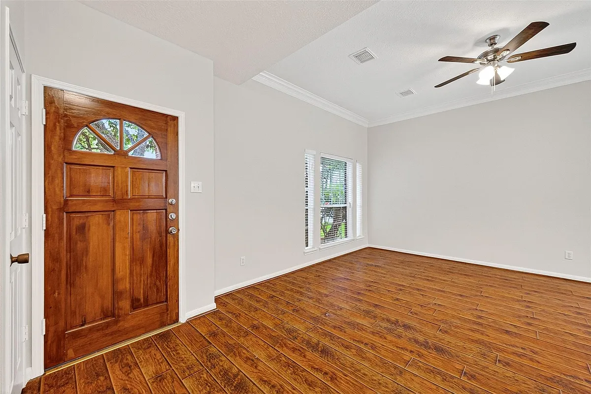 Building Photo - 4539 Springfield Lakes St
