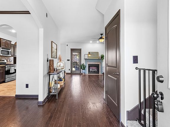 4th image of 3382 Cotham Ln