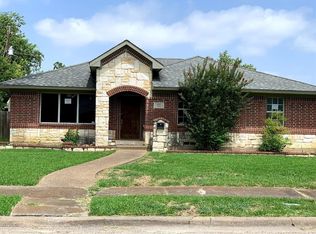 1037 Caldwell Dr, Garland, TX 75041