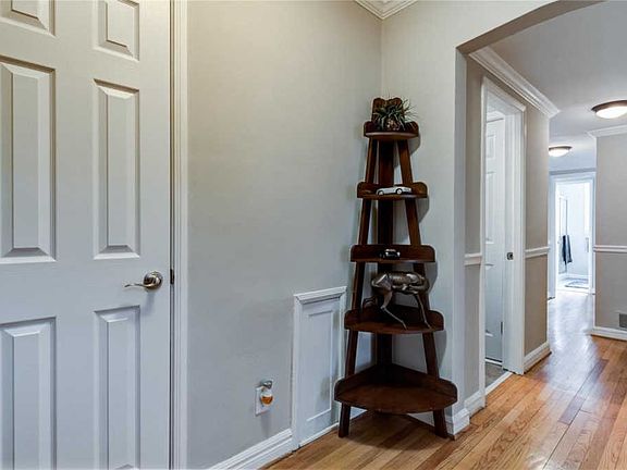 3rd image of 7532 York Dr APT 1D