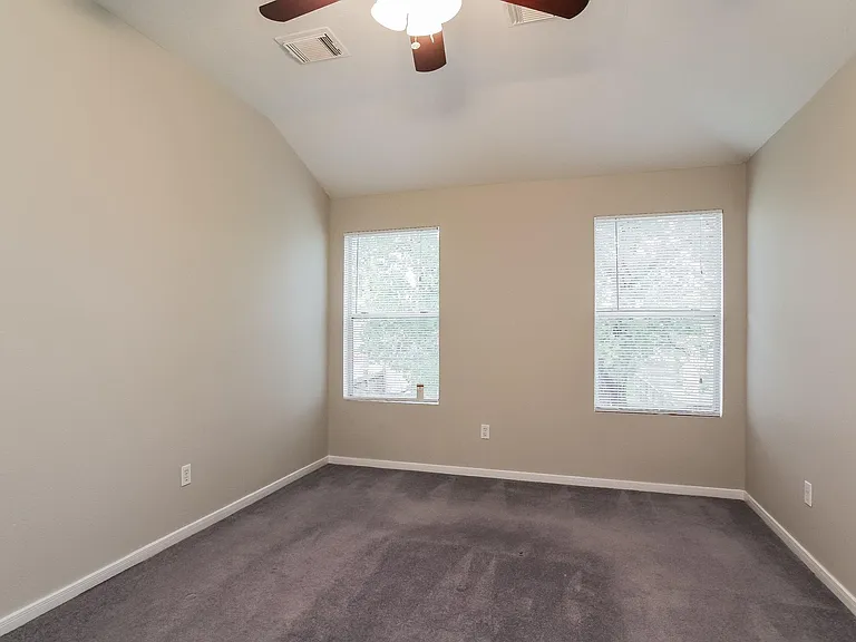 947 Leadenhall Cir — Photo 8