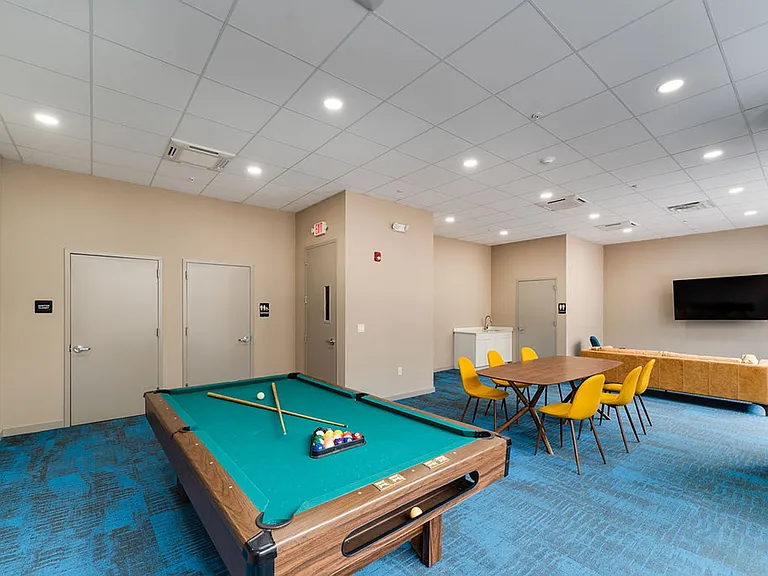 253 Academy — Photo 22