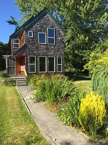 1919 McKenzie Ave Photo 1
