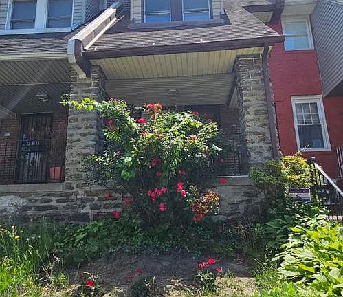 2nd image of 740 W Fisher Ave
