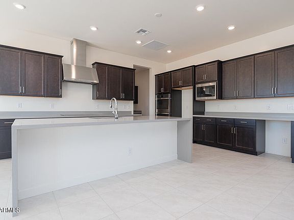 2nd image of 1224 E TONTO Drive