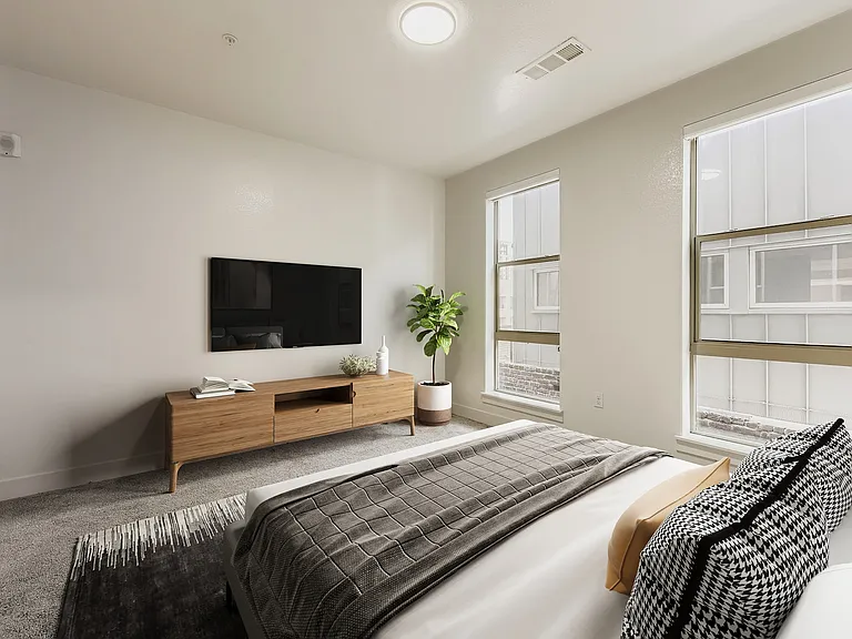 Plan B3: bedroom with large windows