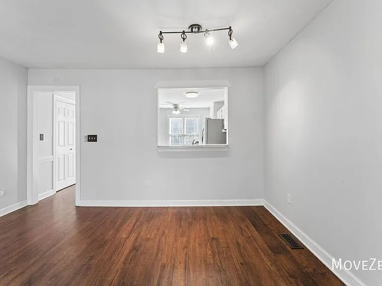 134 Sanair Ct — Photo 20