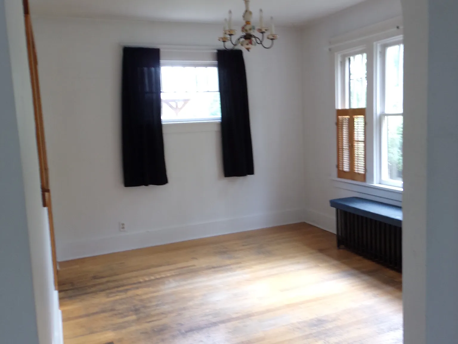 3 bed, 1195 sqft, $1,700 — Photo 3